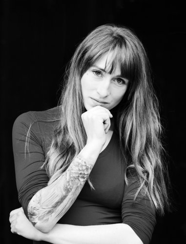 2-portrait woman Angela Franke